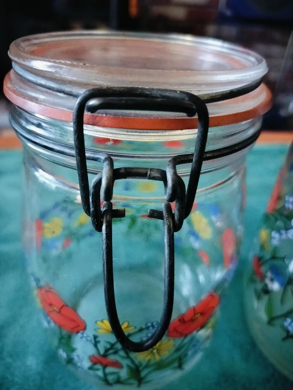 2 Vtg ARC France Glass Jar Canisters Summer Flowers Poppy Flowers, 1L & 1.5L